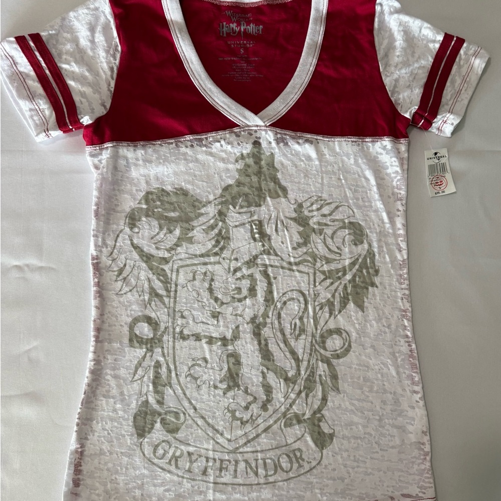 Harry Potter Gryffindor Burgundy & White V-Neck Short Sleeve Tee